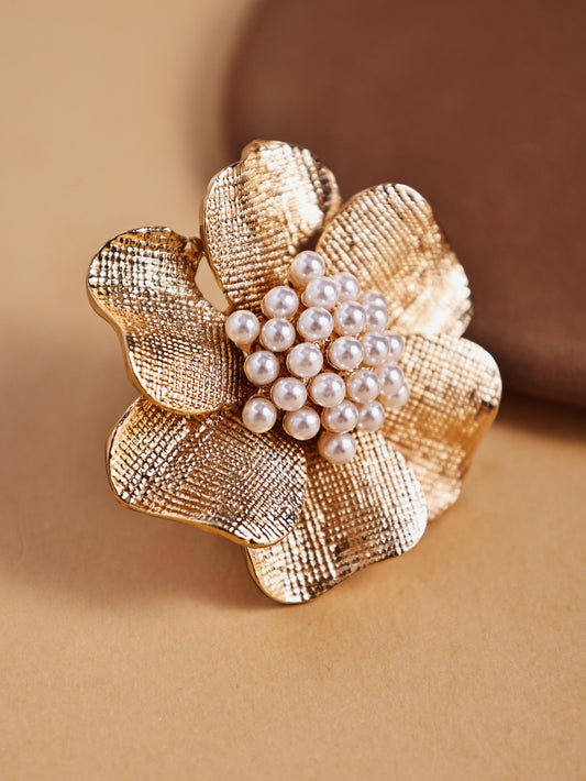 Gold Irregular Pearl Flower Ring – Sculptural Pleated Statement Jewelry