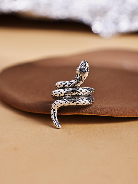 Gothic Snake Adjustable Ring – Vintage Silver Tone Statement Jewelry