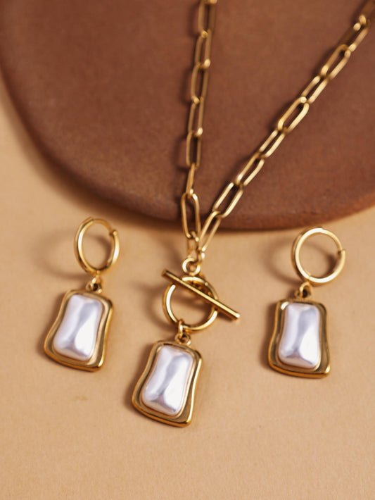 Stainless Steel Pearl Necklace & Earring Set – Elegant Jewelry Ensemble