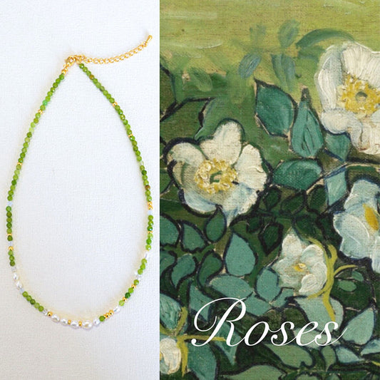 Floral Green Beaded Necklace with Pearls